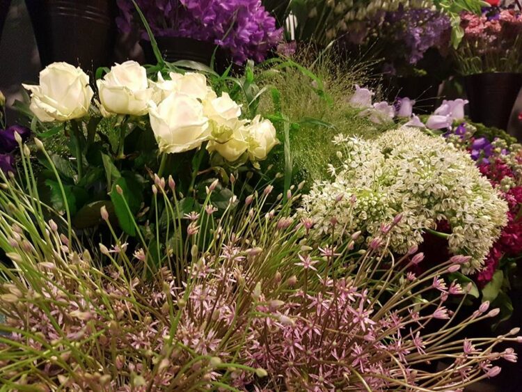 W A U W — Trots zijn wij op onze mooie bloemenpresentatie 😍🌿💓
