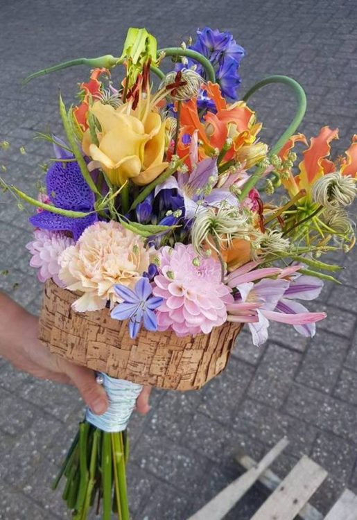 SURPRISE — Wedding Flowers — 🌿