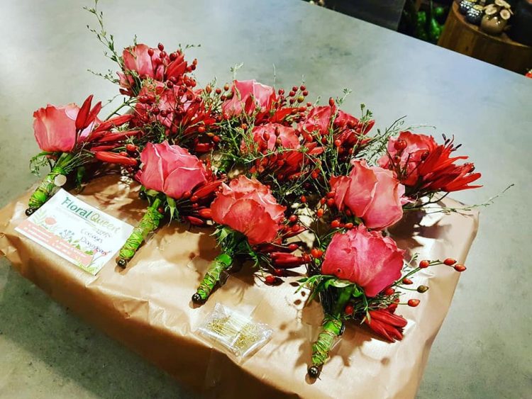BRUIDSBLOEMEN — 🍁🍂🌺