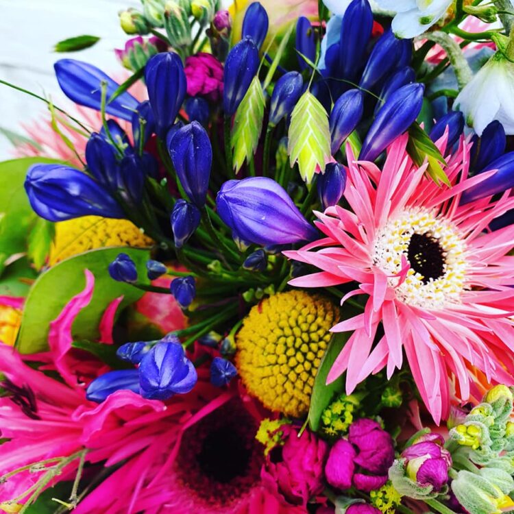 BRUIDSBLOEMEN — 🌸💛🌿🌺