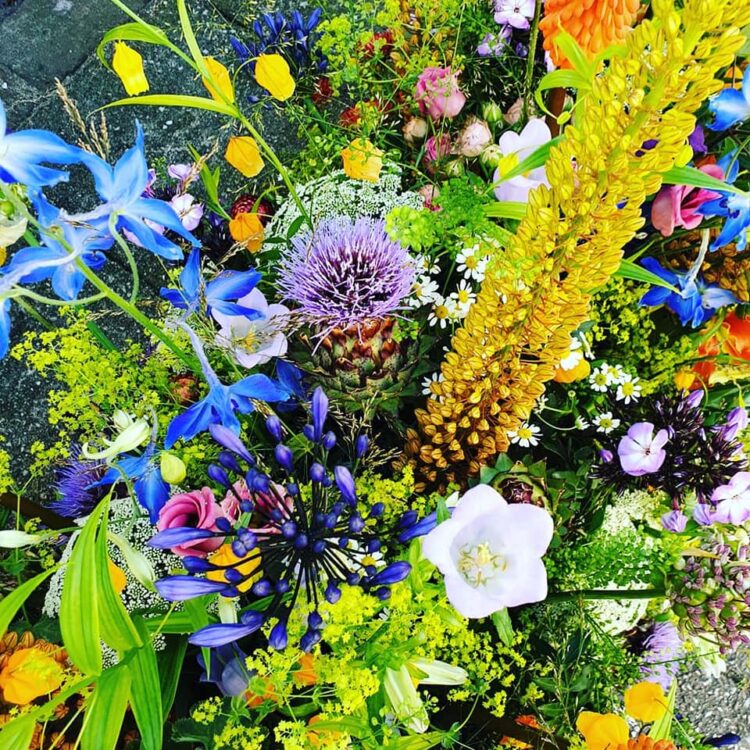 Afscheid met bloemen — 🌿🌿🌿