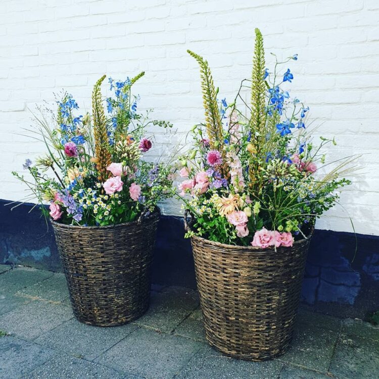 ROUWBLOEMEN —