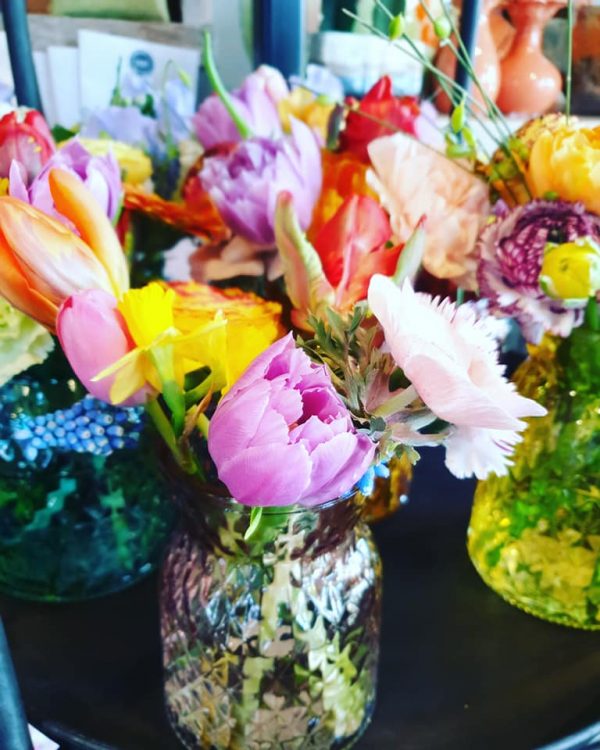 FLOWER YOUR DAY — 🌺🌸💛🌿