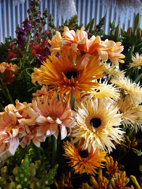 FRESH FLOWERS —