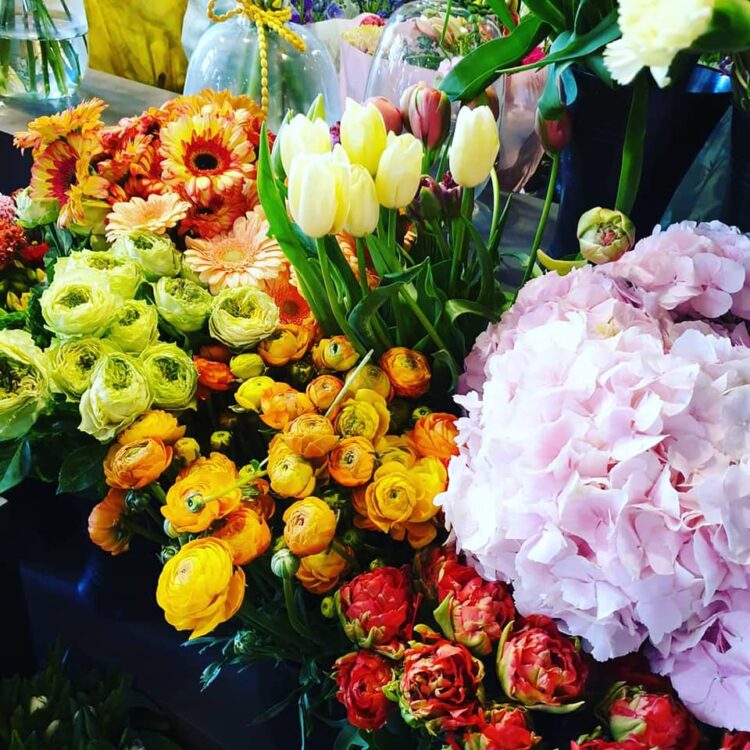 PAAS BLOEMEN —