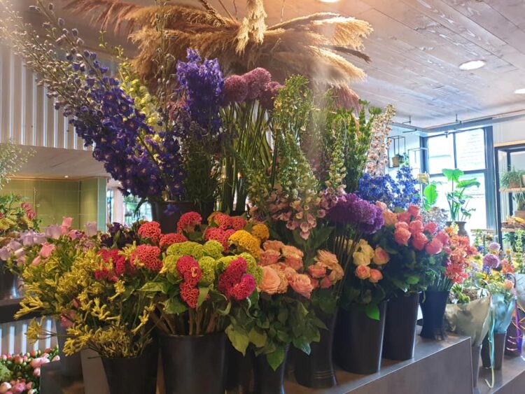 FRESH FLOWERS —