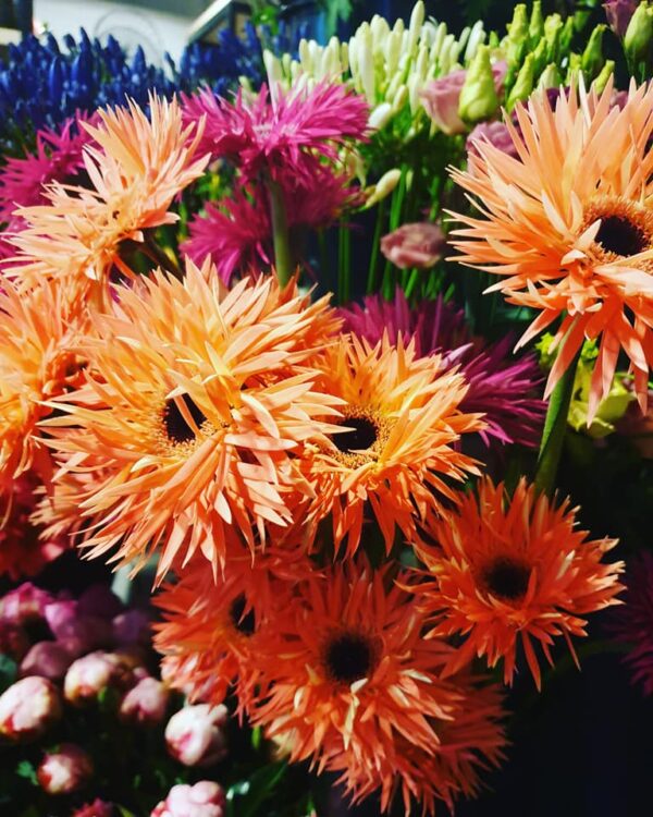 FRESH FLOWERS —