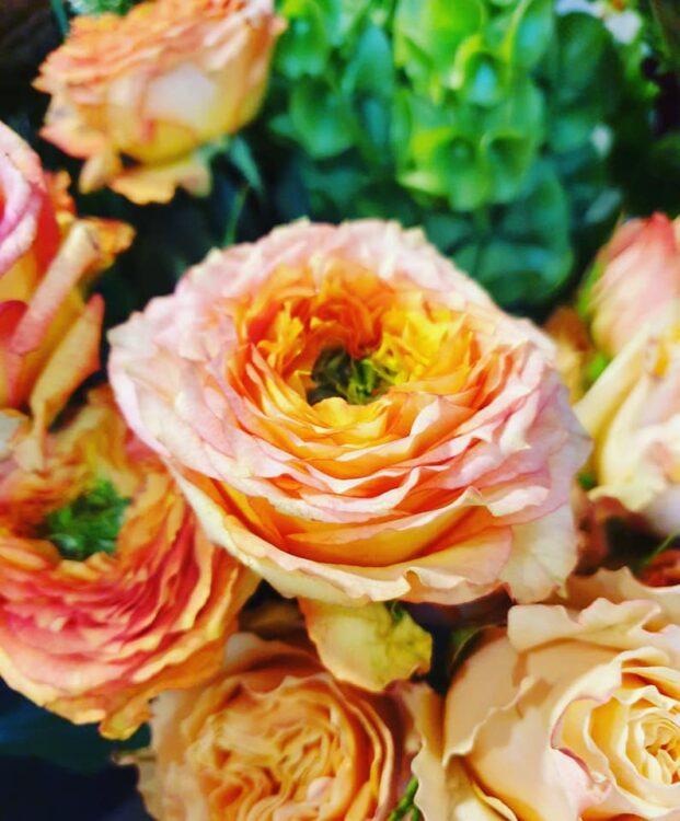 FRESH FLOWERS —