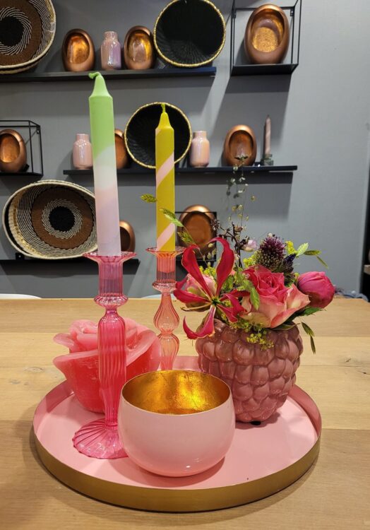 PEACH OR PINK —